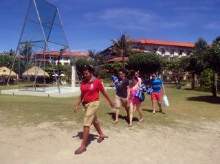 Berangkat ke pantai bersama-sama Pantai Grand Mirage Resort