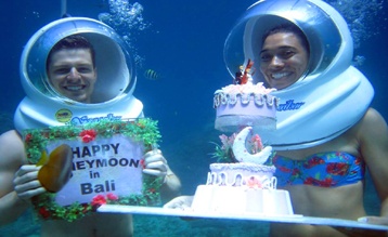 celebration underwater with seawalker bali